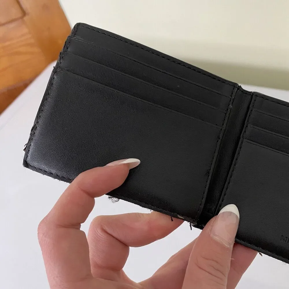 Michael Kors MK Logo Billfold Wallet‎ Stripe Black